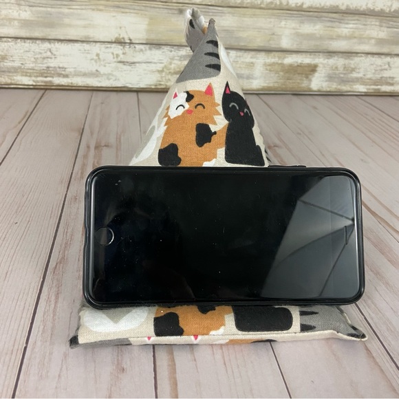 Phone Holder Pillow Stand Cellphone Black Cat Striped White Gray Heart Handmade - Picture 9 of 12